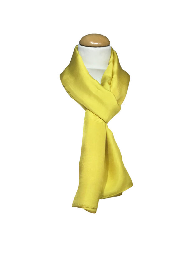 Enfärgad siden scarf, sjal, gul färg.