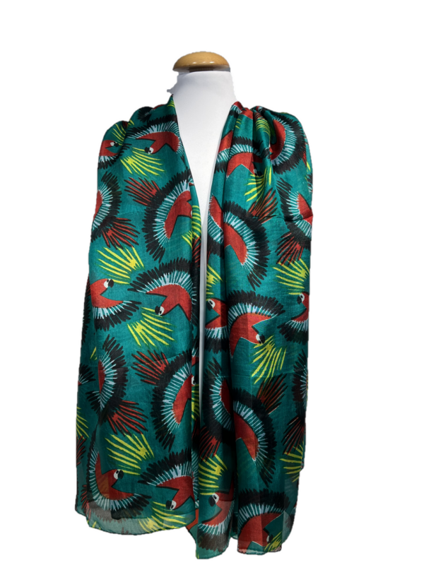 Sjal, Scarf i grön färg med kakadua - Image 2