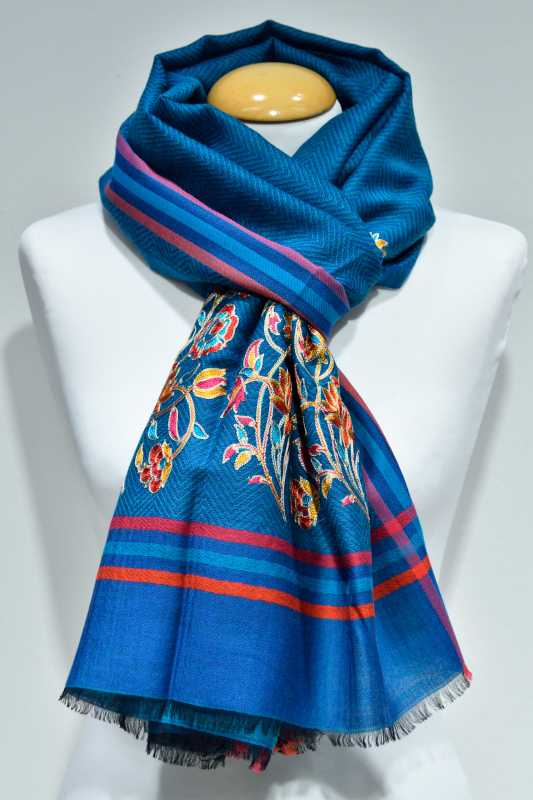 Broderad sjal - Blå - Image 3